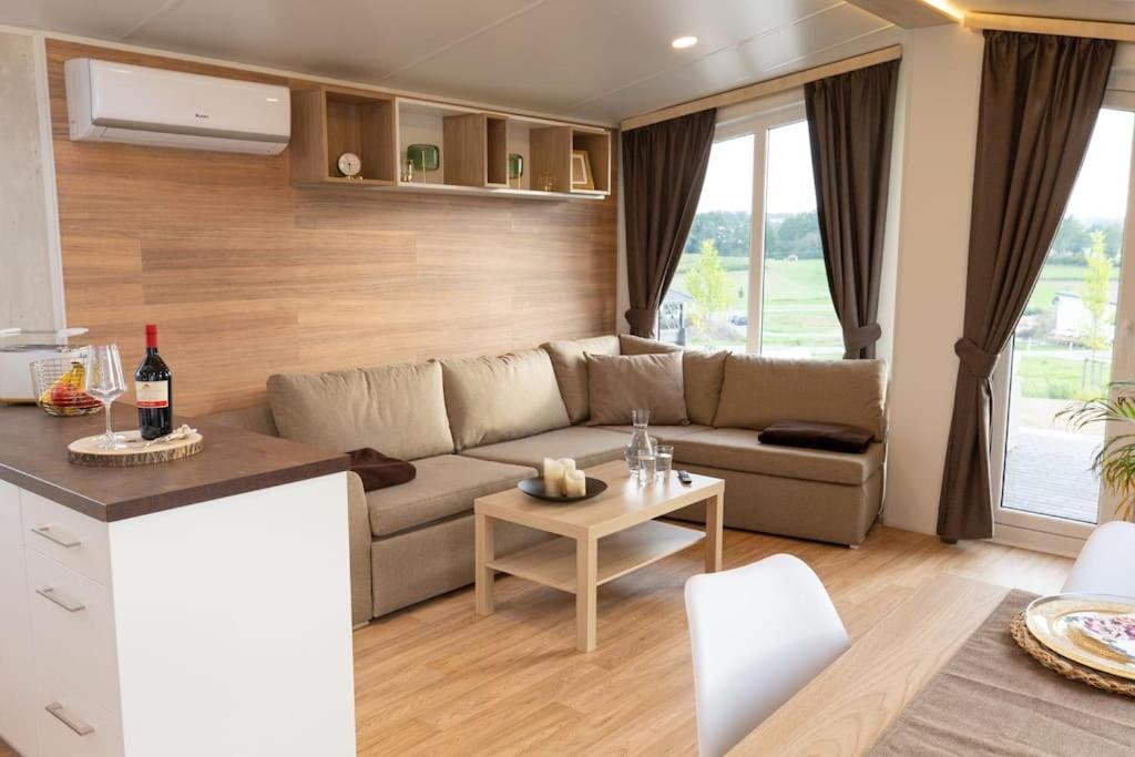 Apartamento gemütliches, voll ausgestattes Tiny House Vilseck Exterior foto